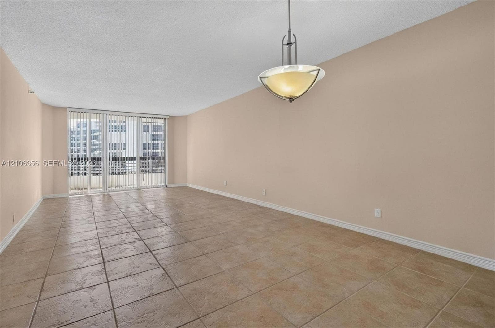 19195 NE 36th Ct 2704 photo 9