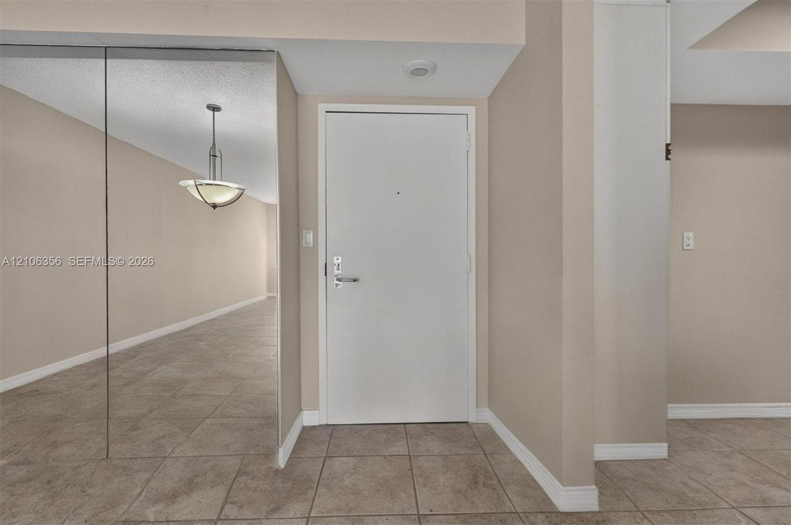 19195 NE 36th Ct 2704 photo 15