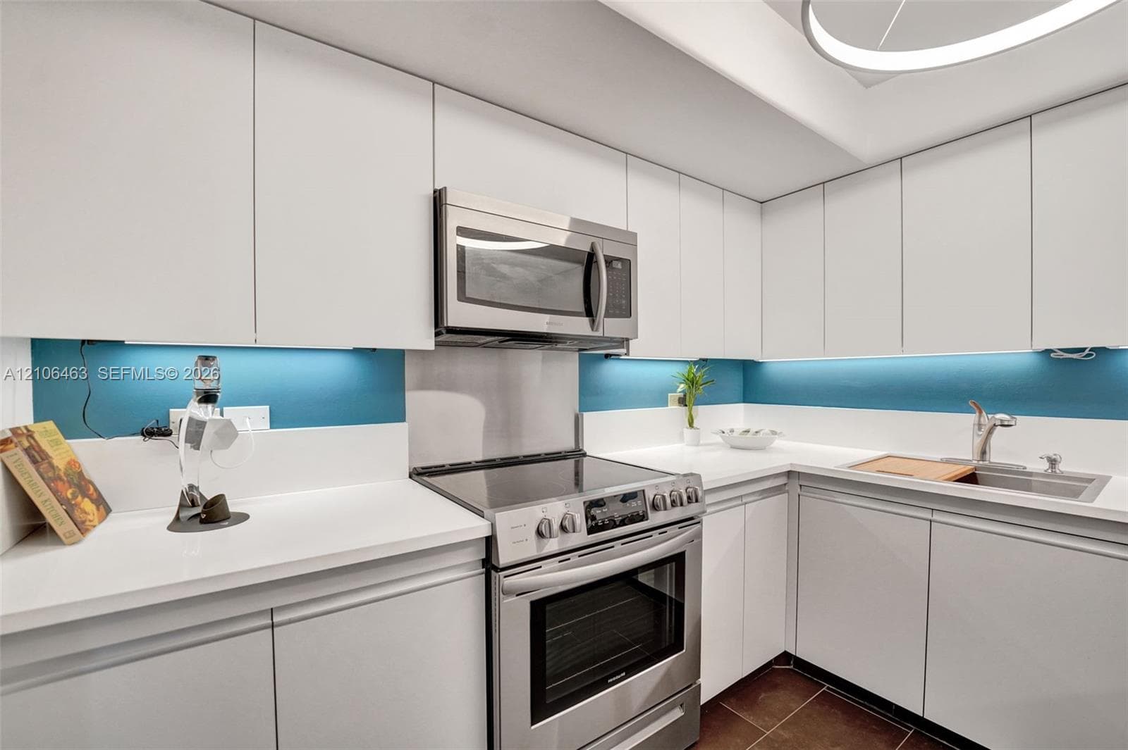 1201 S Ocean Dr 218N photo 17