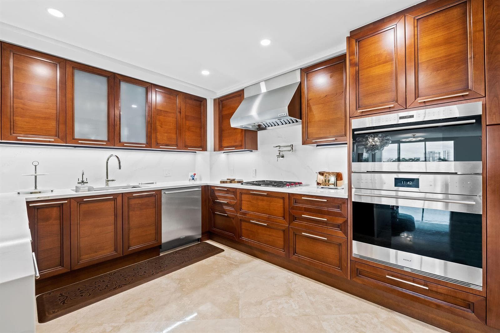 45 HENDRICKS Isle 402 photo 16