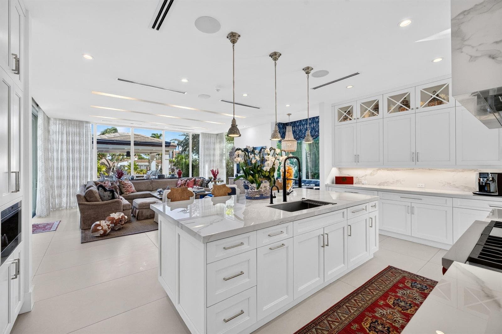 650 ISLE OF PALMS Drive photo 5