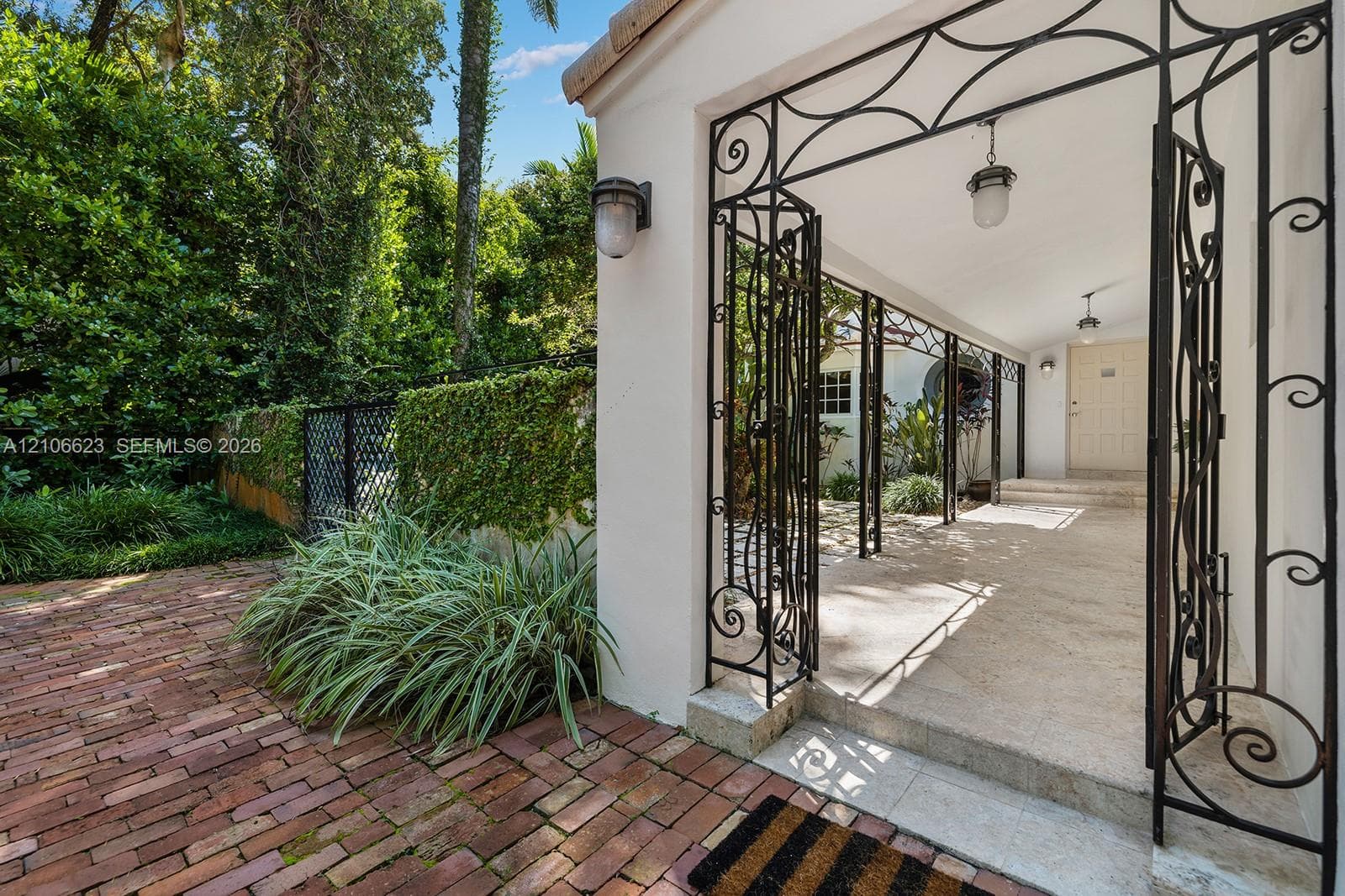 2312 Bay Ave photo 22