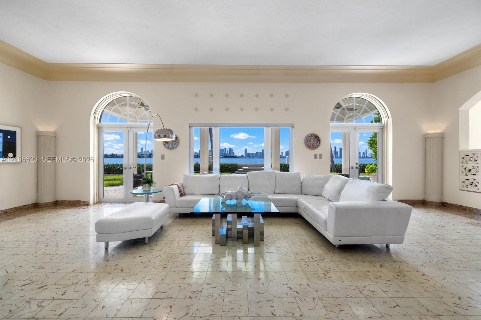 2312 Bay Ave 3