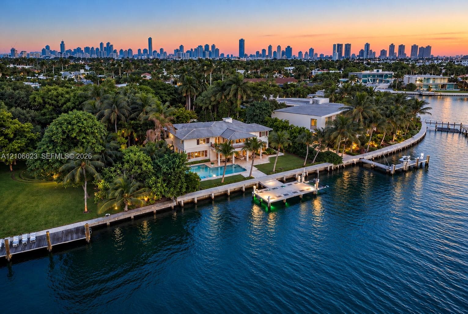 2312 Bay Ave 5
