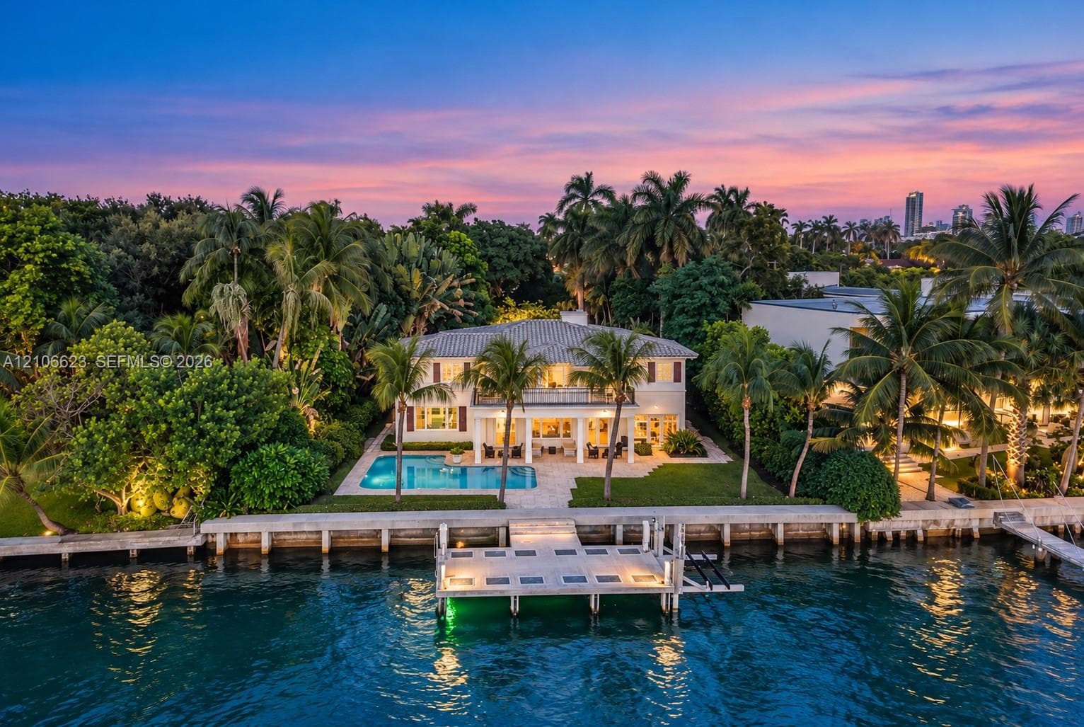 2312 Bay Ave 4