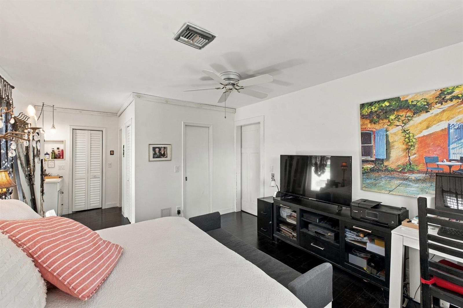 1130 Mahogany Way photo 6