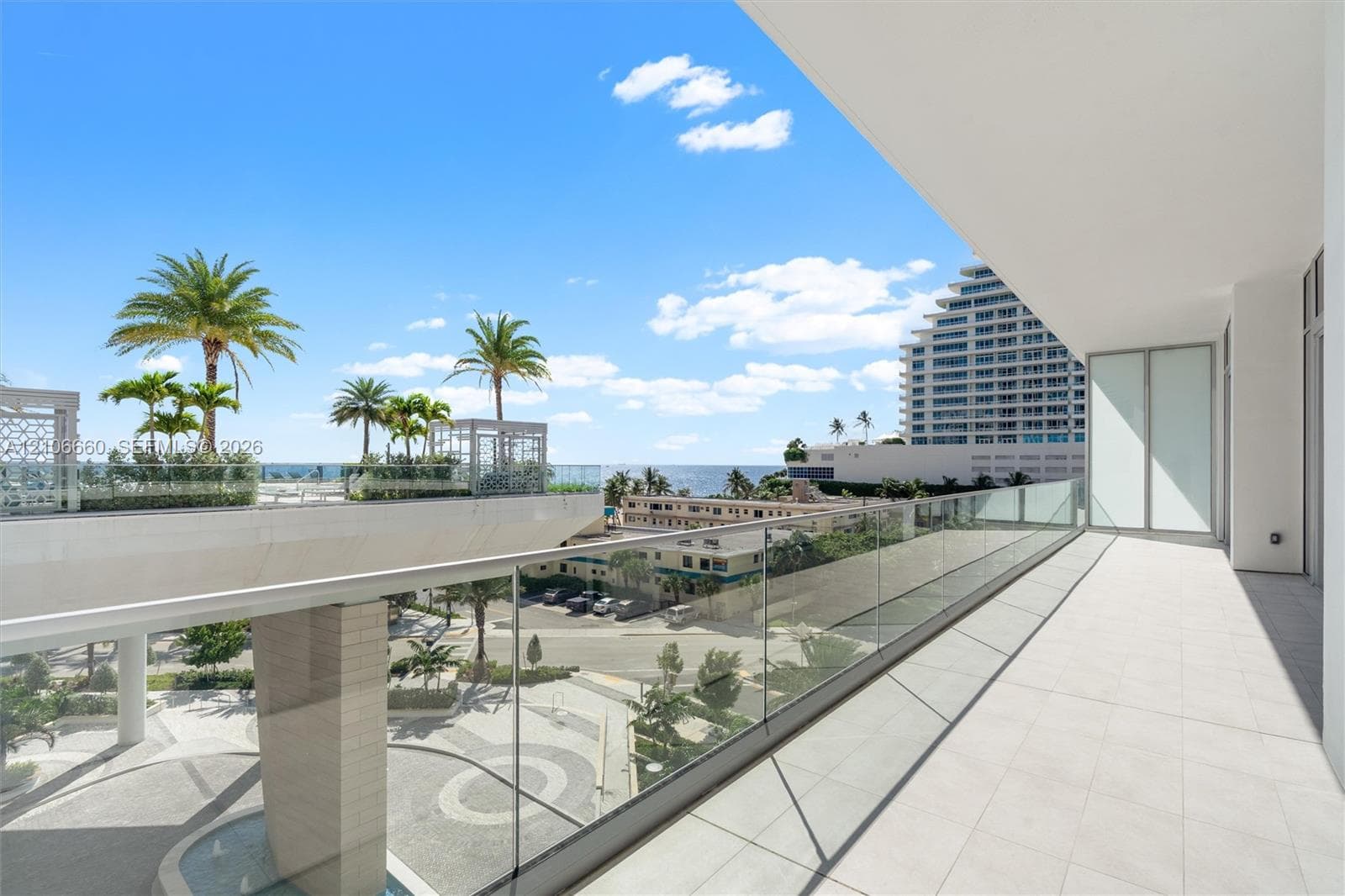 153 N Seabreeze Blvd 401 photo 12