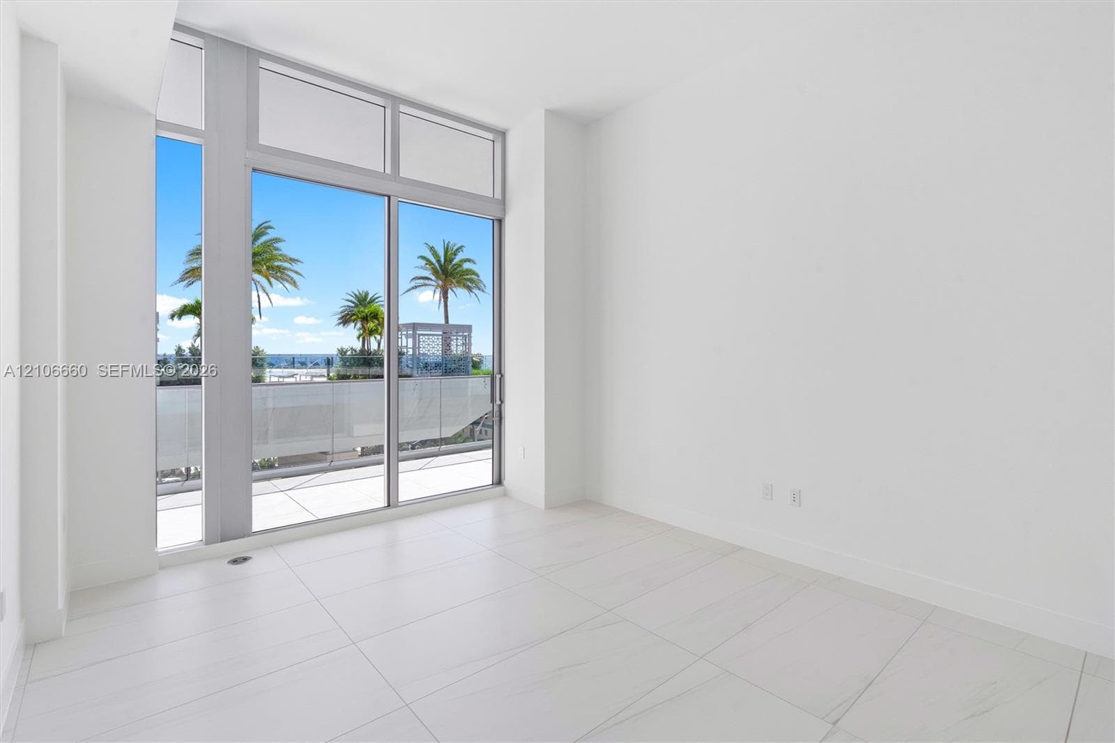 153 N Seabreeze Blvd 401 photo 22