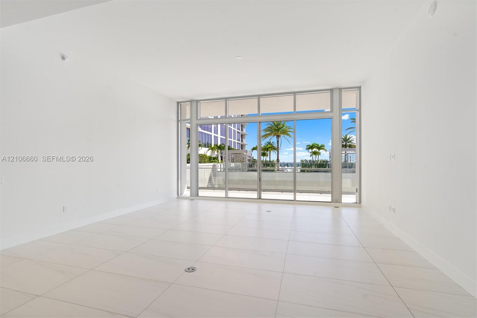 153 N Seabreeze Blvd 401 photo 15