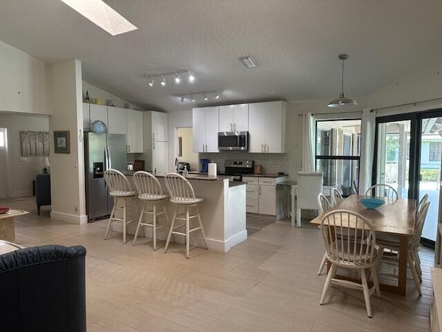1420 Chapparel Way photo 7