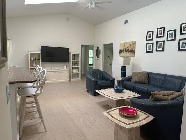 1420 Chapparel Way photo 8