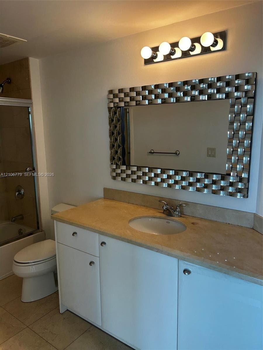 19400 Turnberry Way 722 photo 6