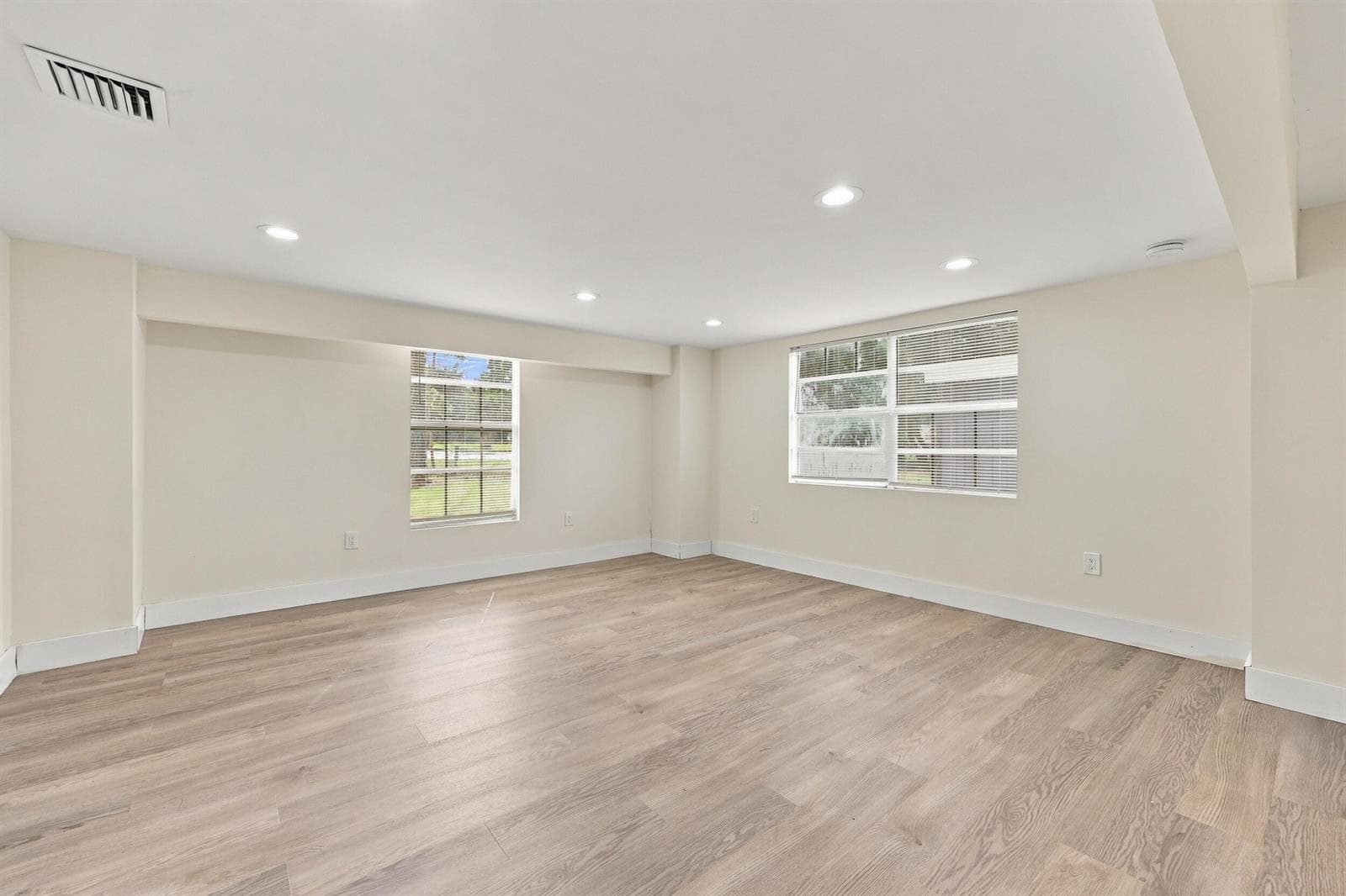 11193 49th Street N photo 13