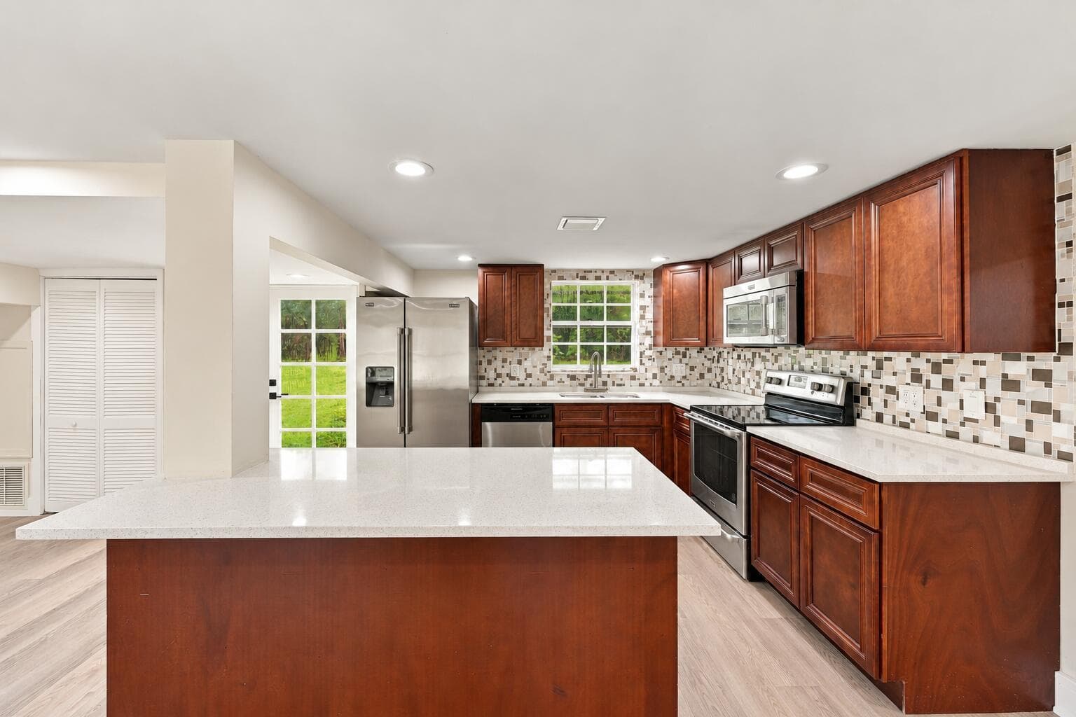 11193 49th Street N photo 25