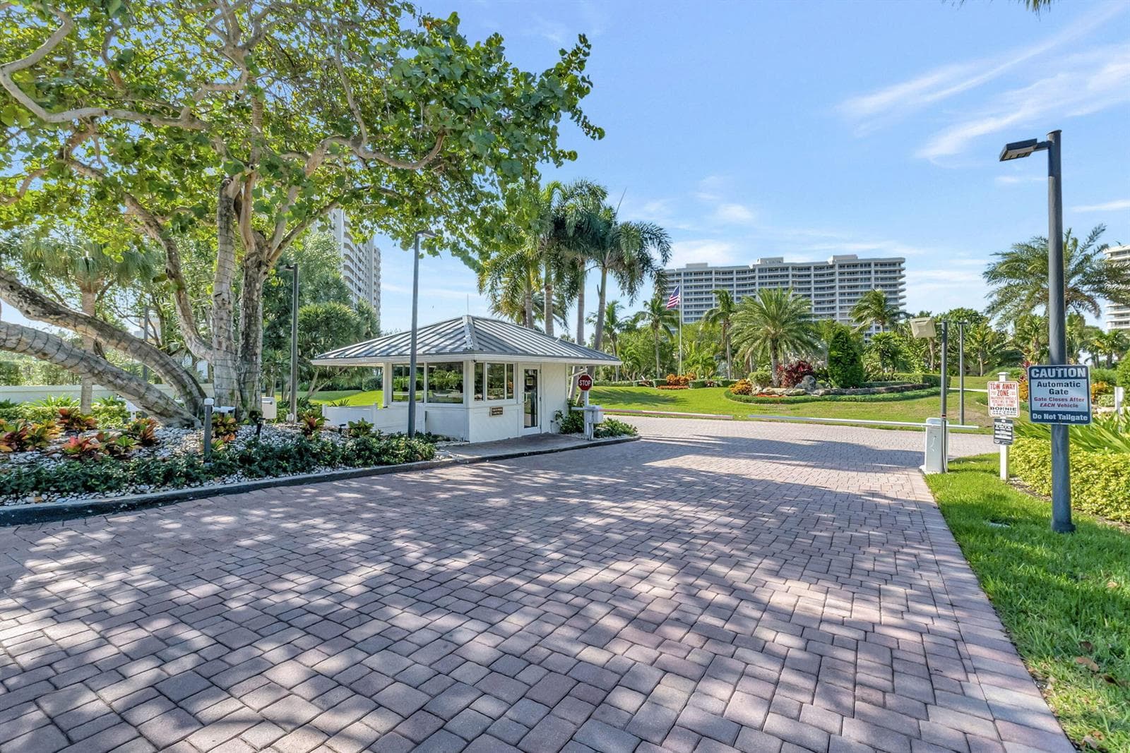 4501 N Ocean Boulevard 3 photo 2