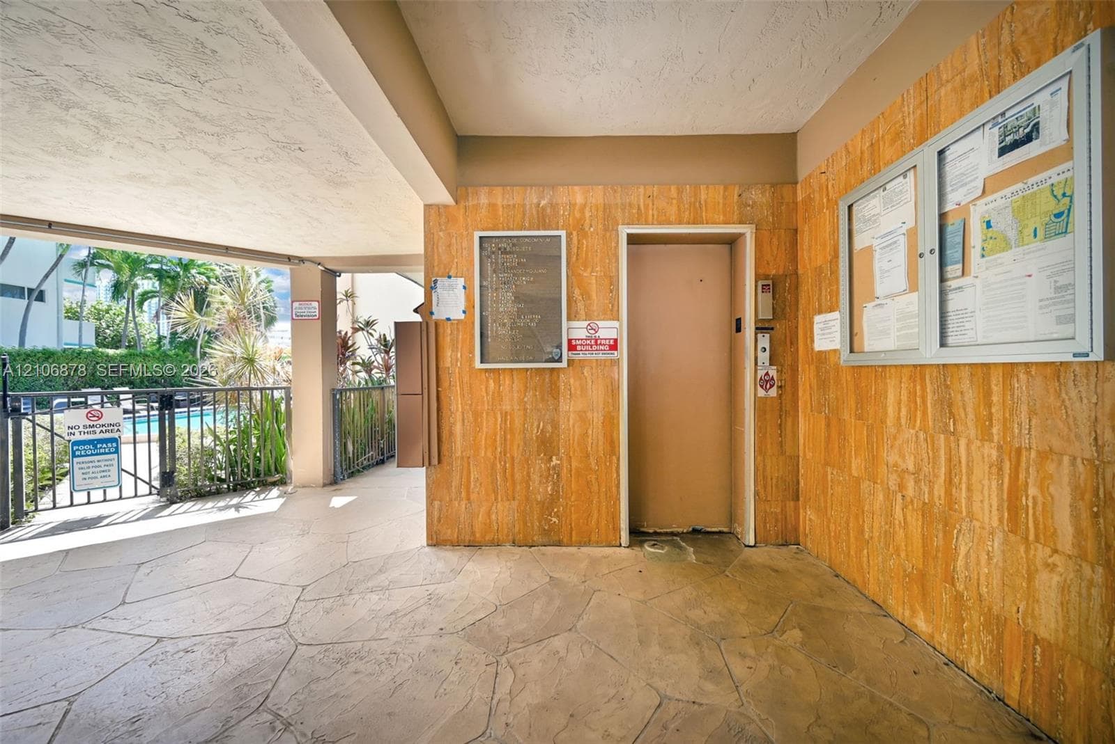 2420 Diana Dr 306 photo 3