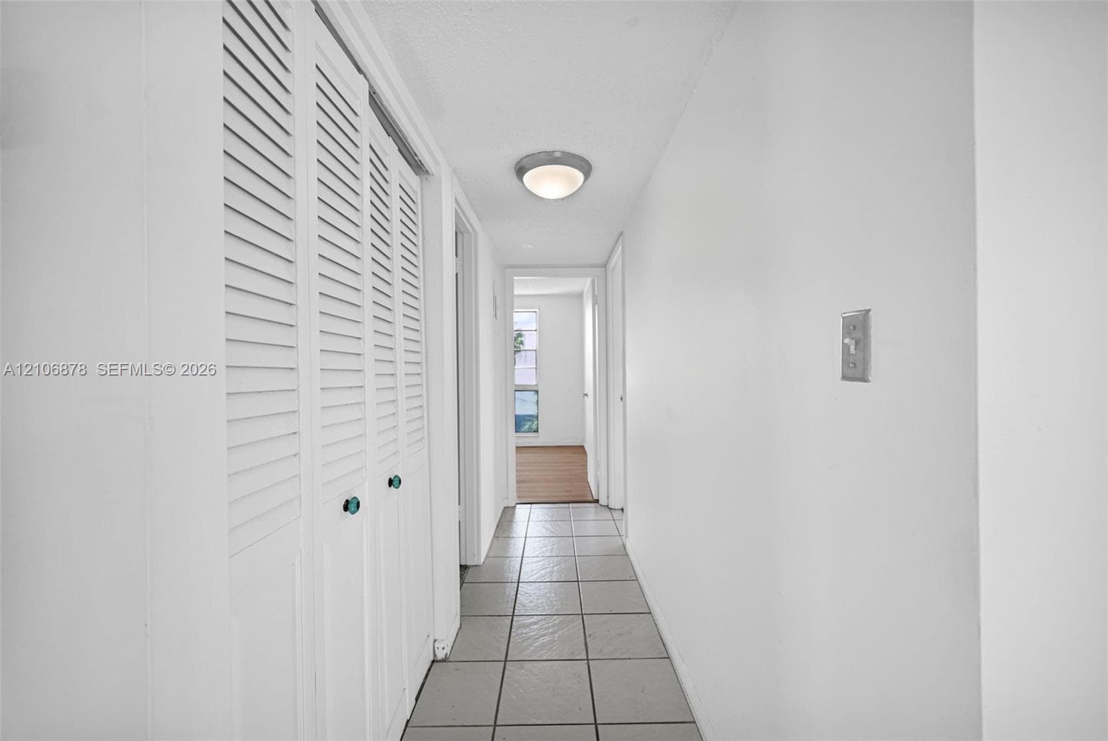 2420 Diana Dr 306 photo 18