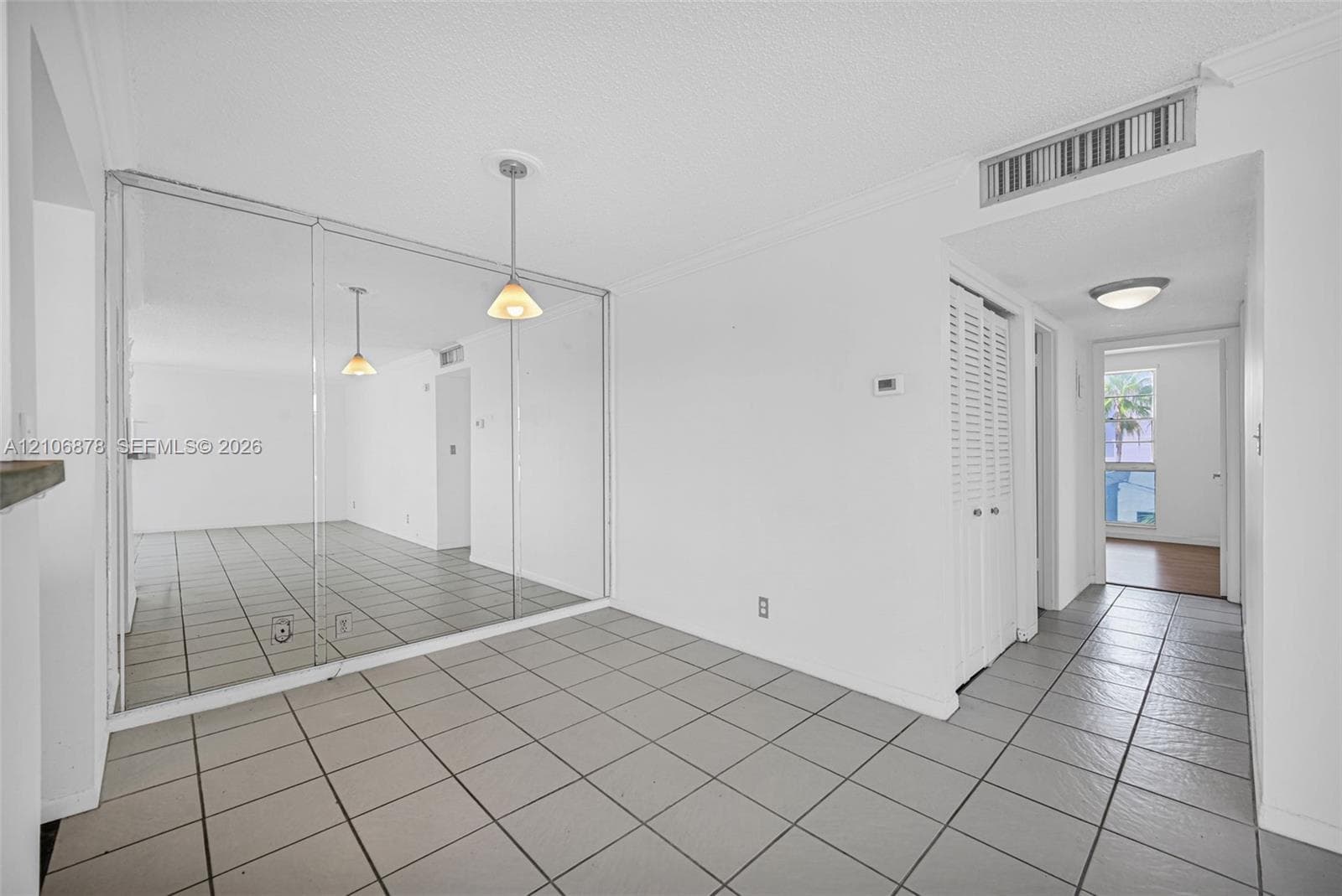 2420 Diana Dr 306 photo 11