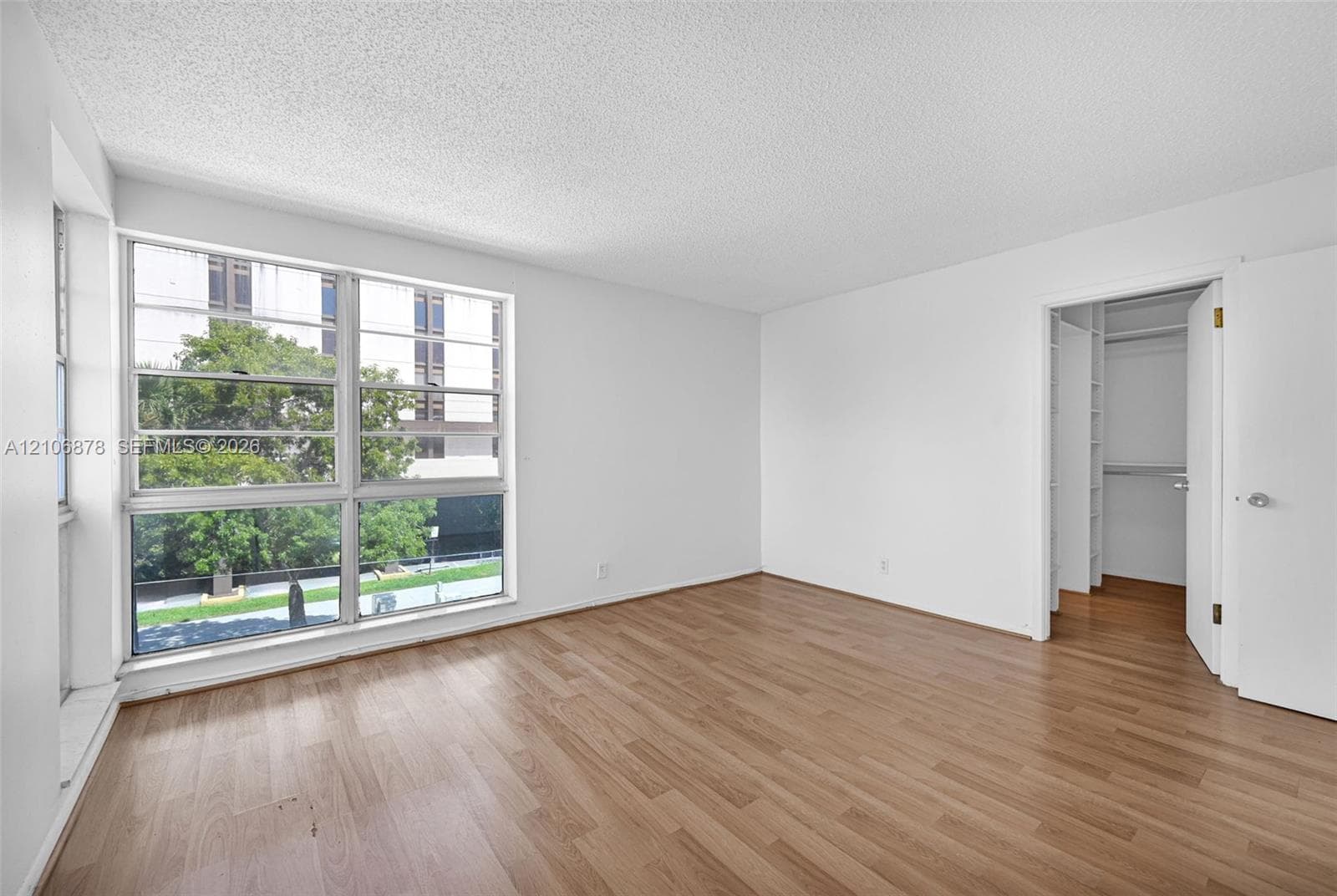 2420 Diana Dr 306 photo 21