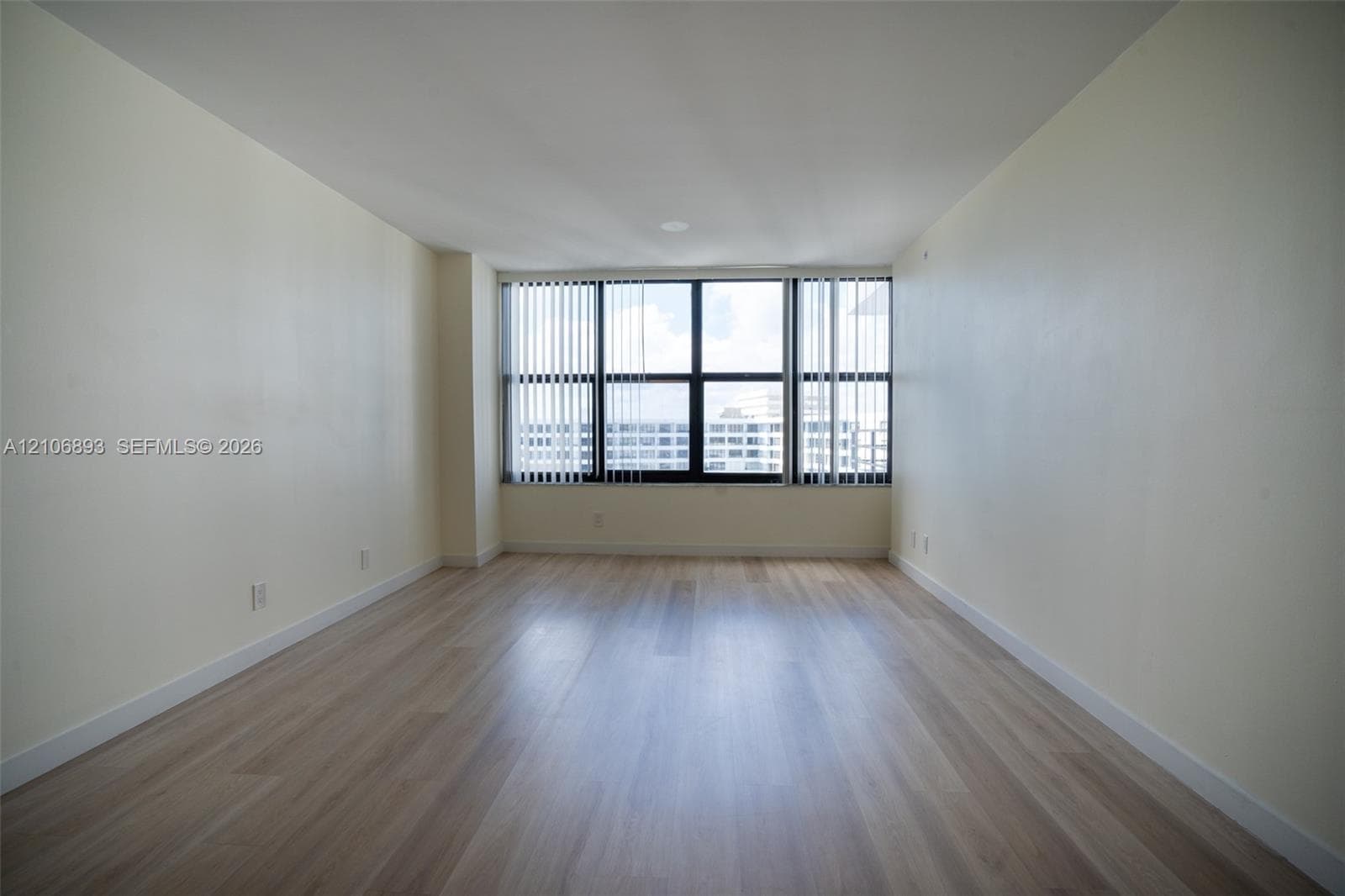 2500 Parkview Dr 2020 photo 14