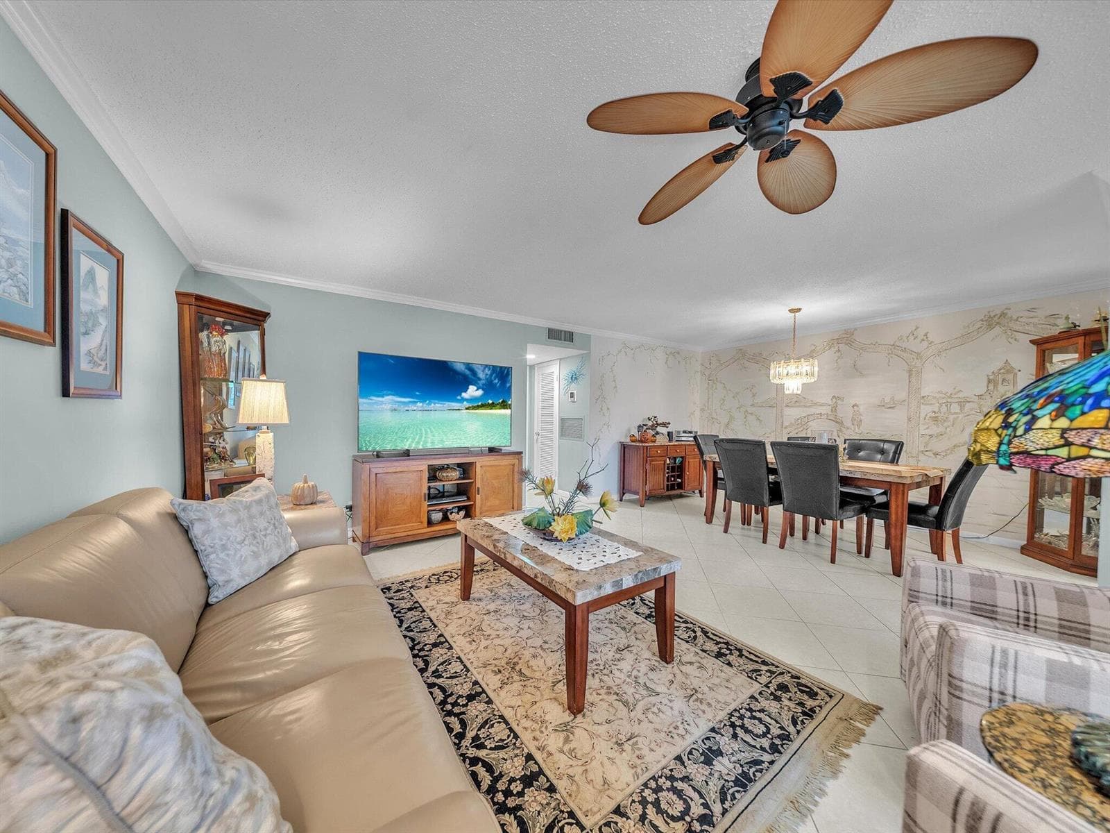 380 HIGH POINT Boulevard B photo 12