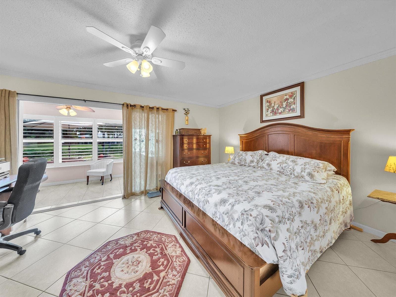 380 HIGH POINT Boulevard B photo 19
