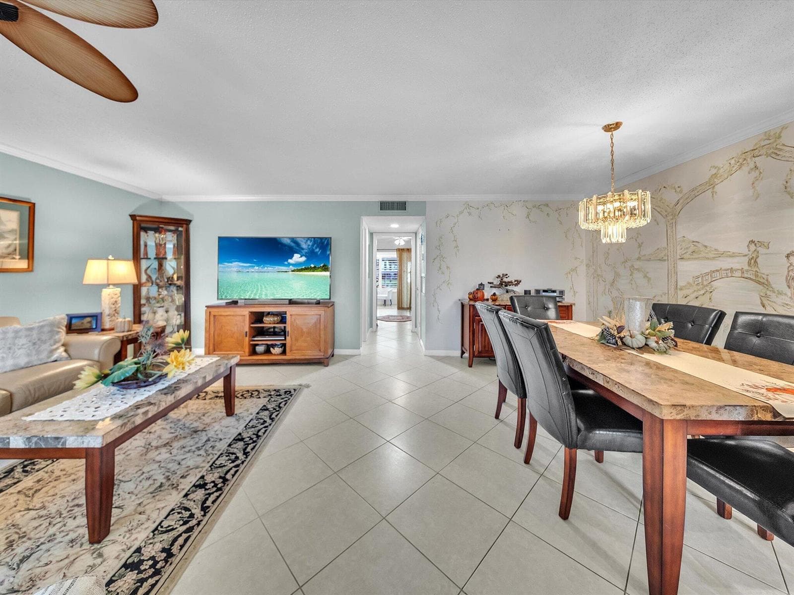 380 HIGH POINT Boulevard B photo 8
