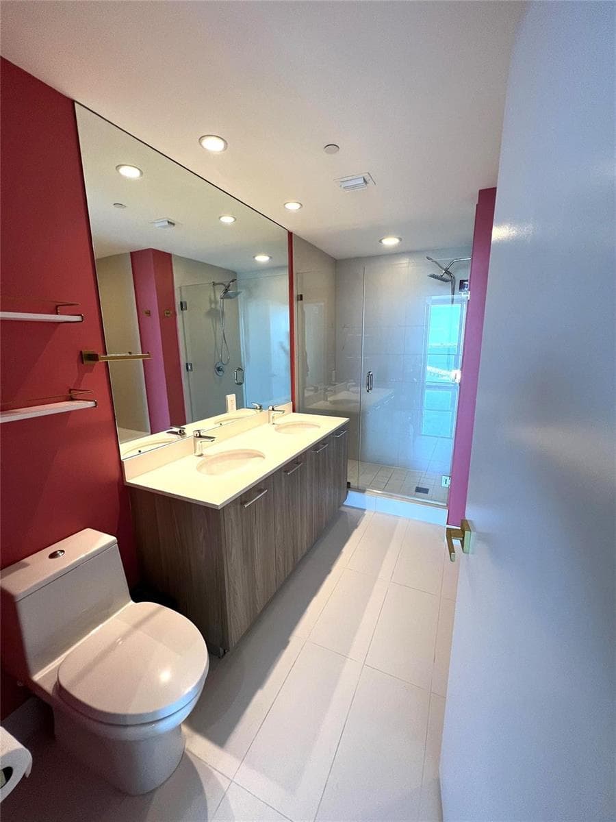501 NE 31ST Street 2701 photo 11