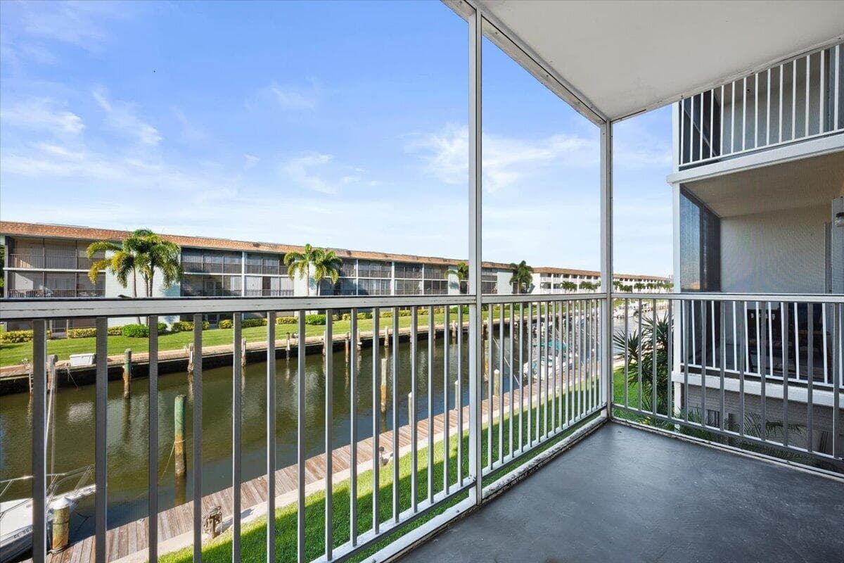 131 Doolen Court 207 photo 13