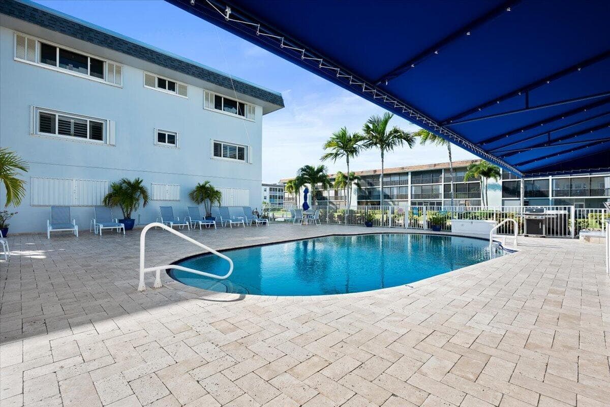 131 Doolen Court 207 photo 17