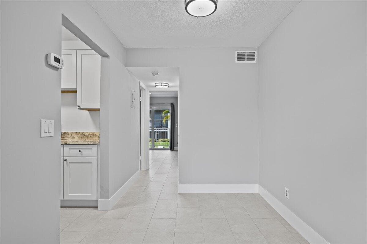 131 Doolen Court 207 photo 7