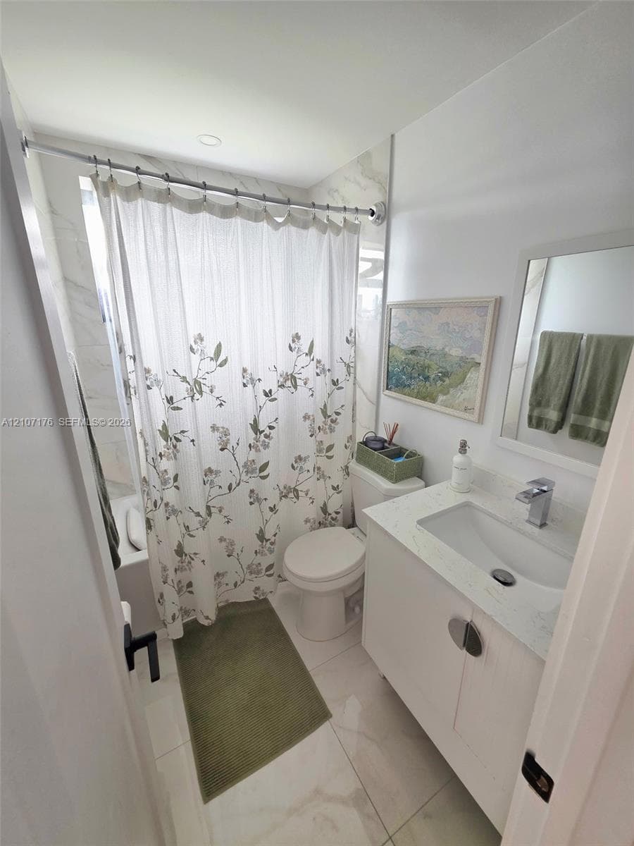 10385 N Kendall Dr P7 photo 6