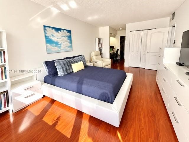 2500 Parkview Dr 1619 photo 18