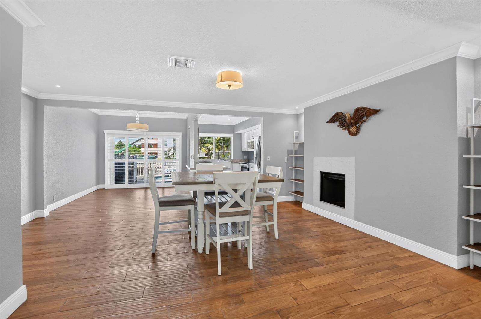 2107 NE 44th Street photo 7