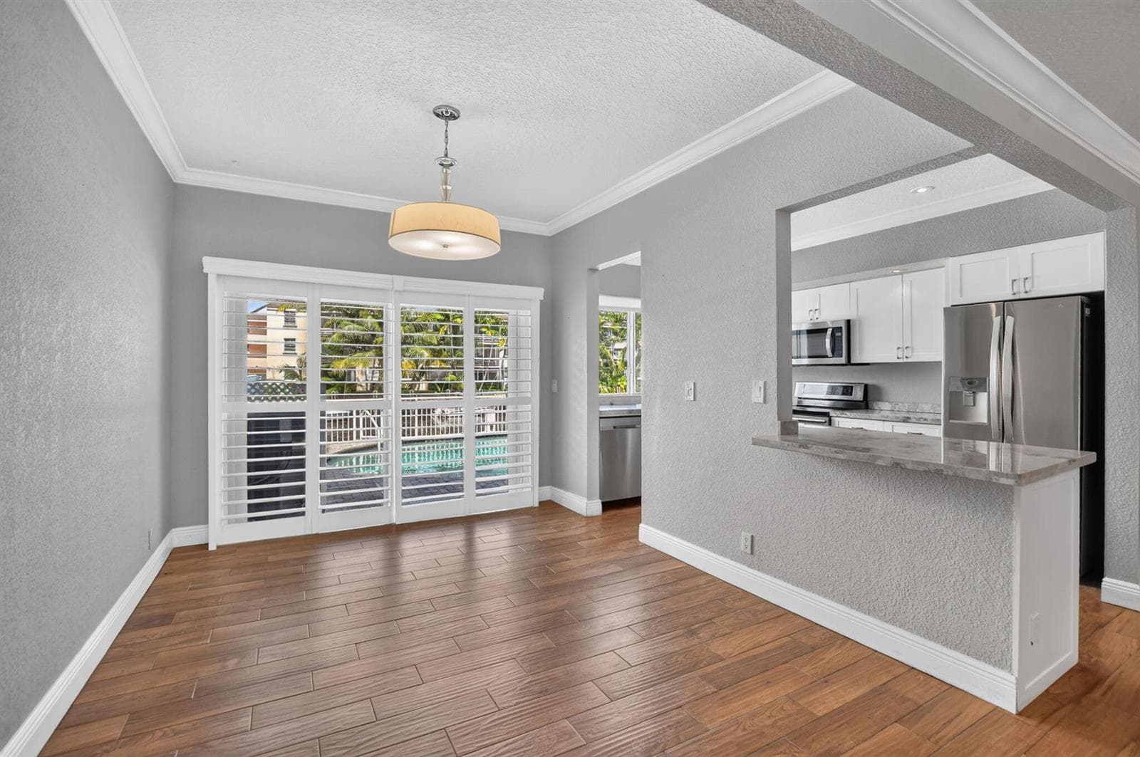 2107 NE 44th Street photo 9