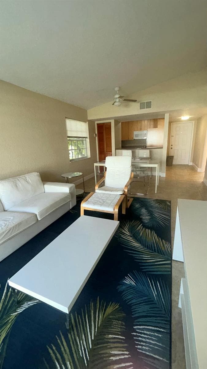 1135 Lake Shore Drive 201 photo 3