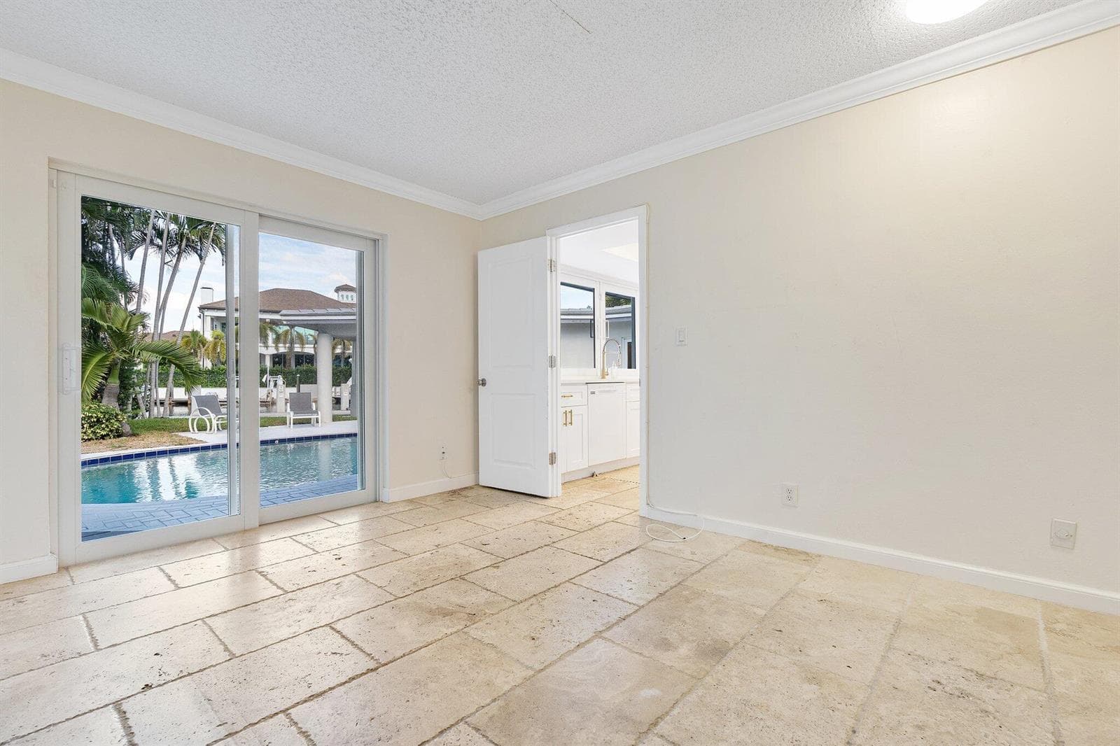 3241 NE 56TH Court photo 18