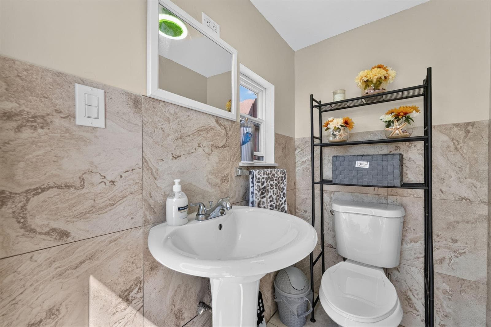 2634 SHERIDAN Street photo 20
