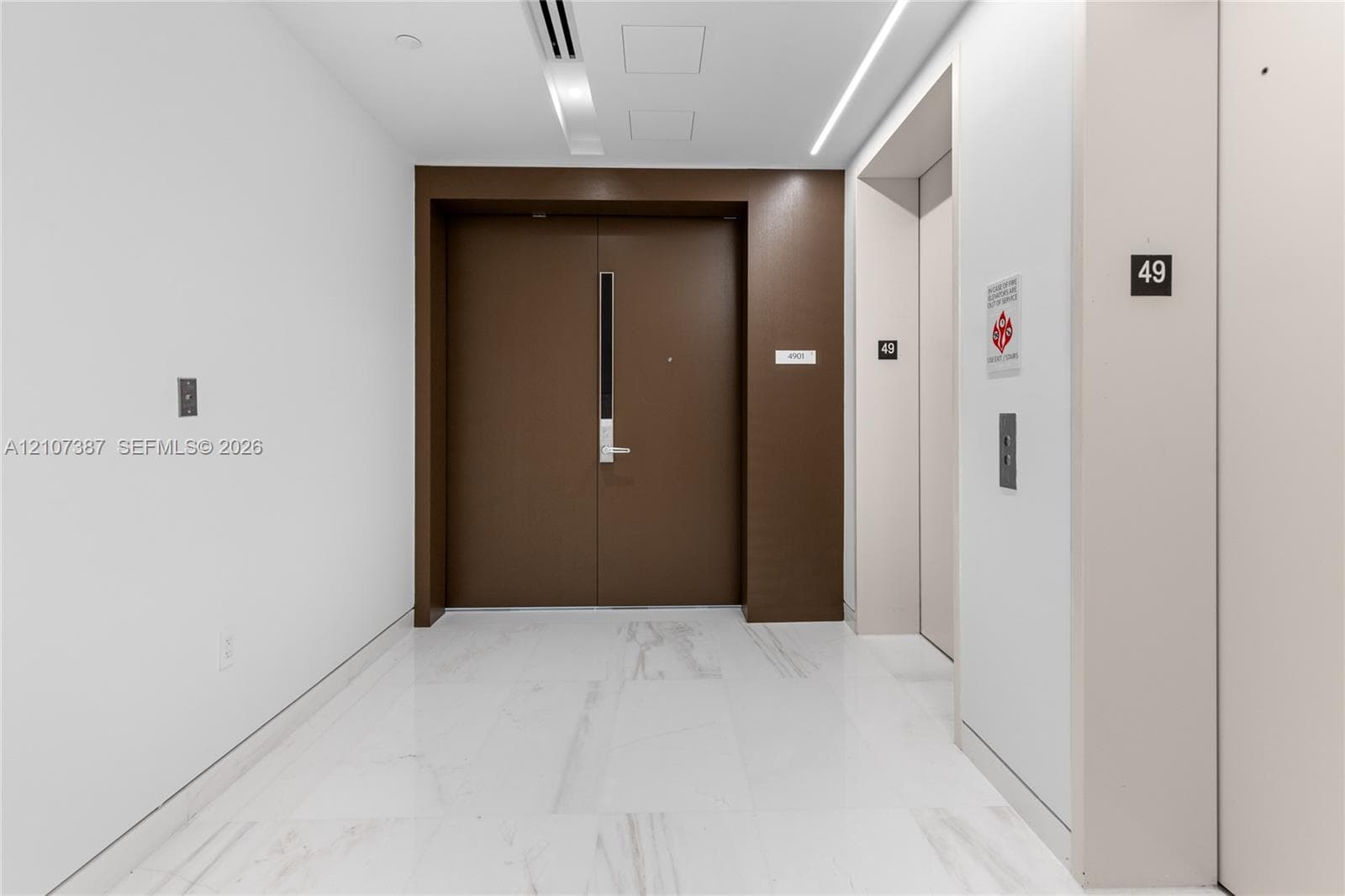 300 Biscayne Boulevard Way 4901E photo 2