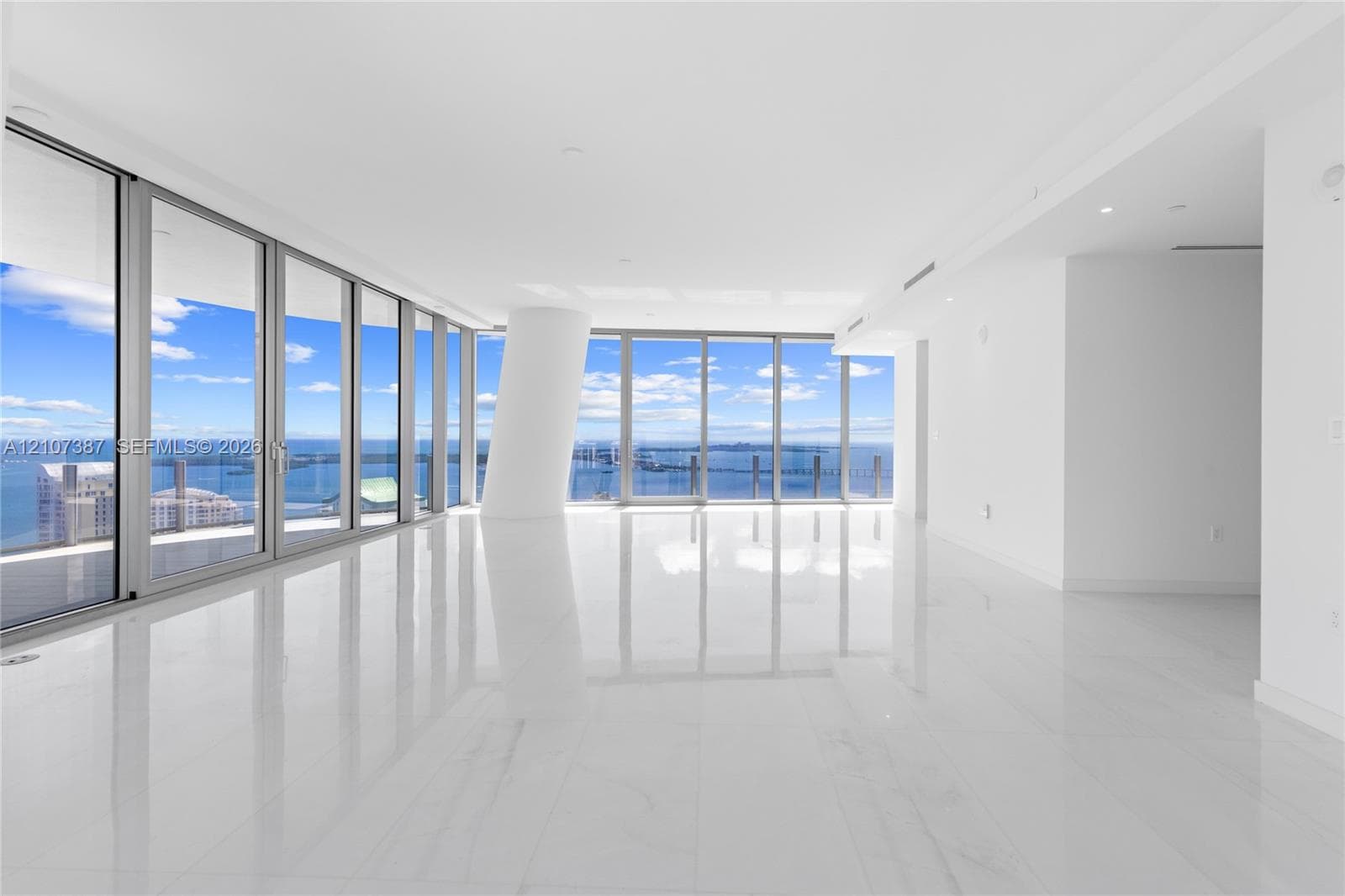 300 Biscayne Boulevard Way 4901E photo 9