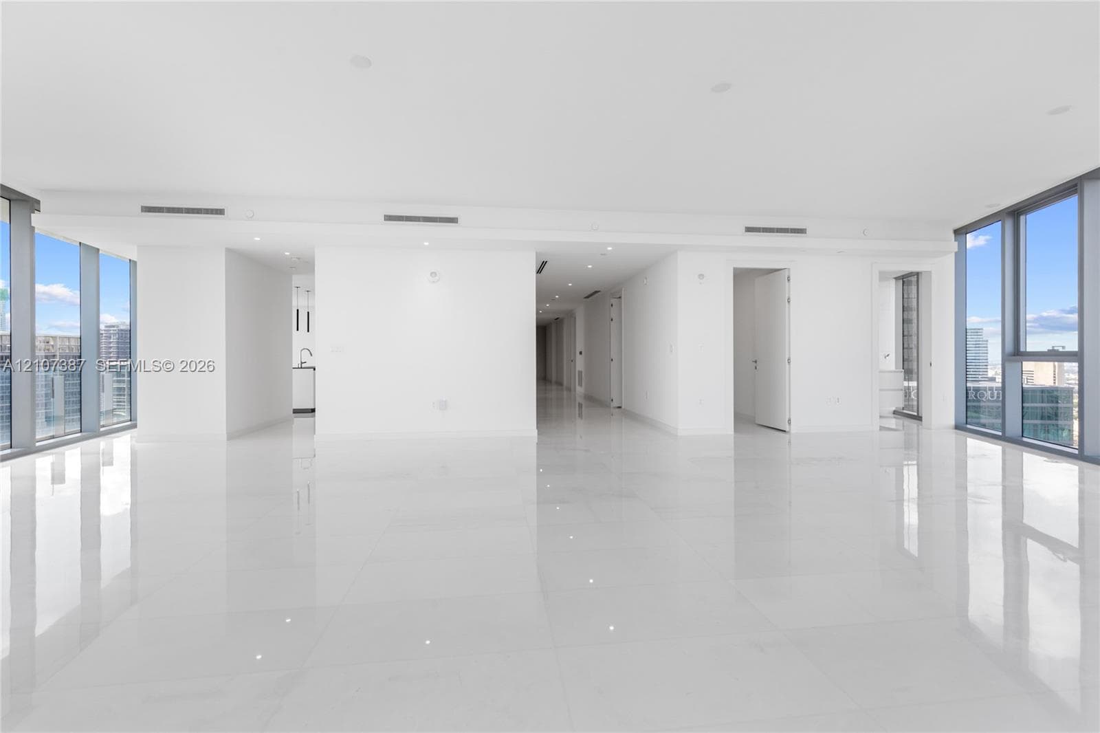 300 Biscayne Boulevard Way 4901E photo 10