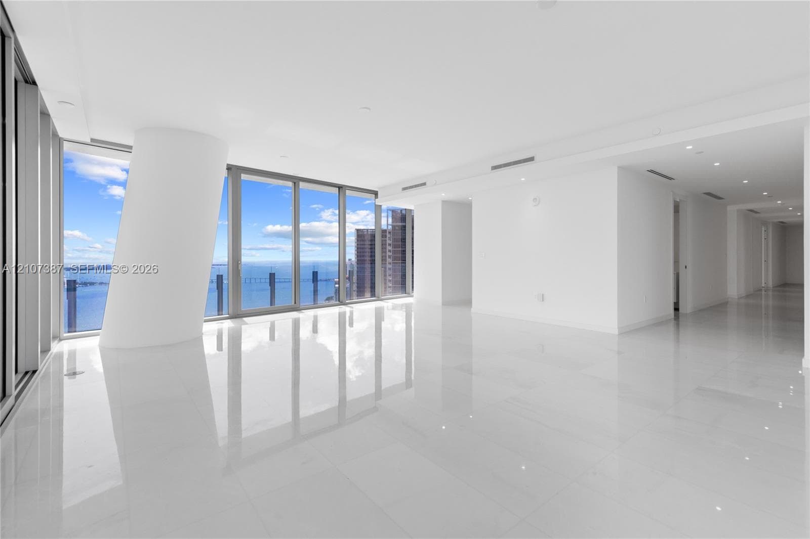 300 Biscayne Boulevard Way 4901E photo 8