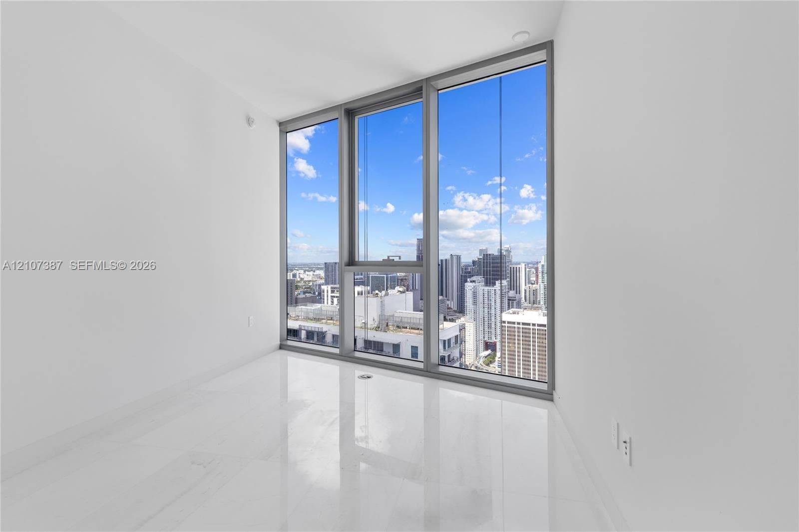 300 Biscayne Boulevard Way 4901E photo 21