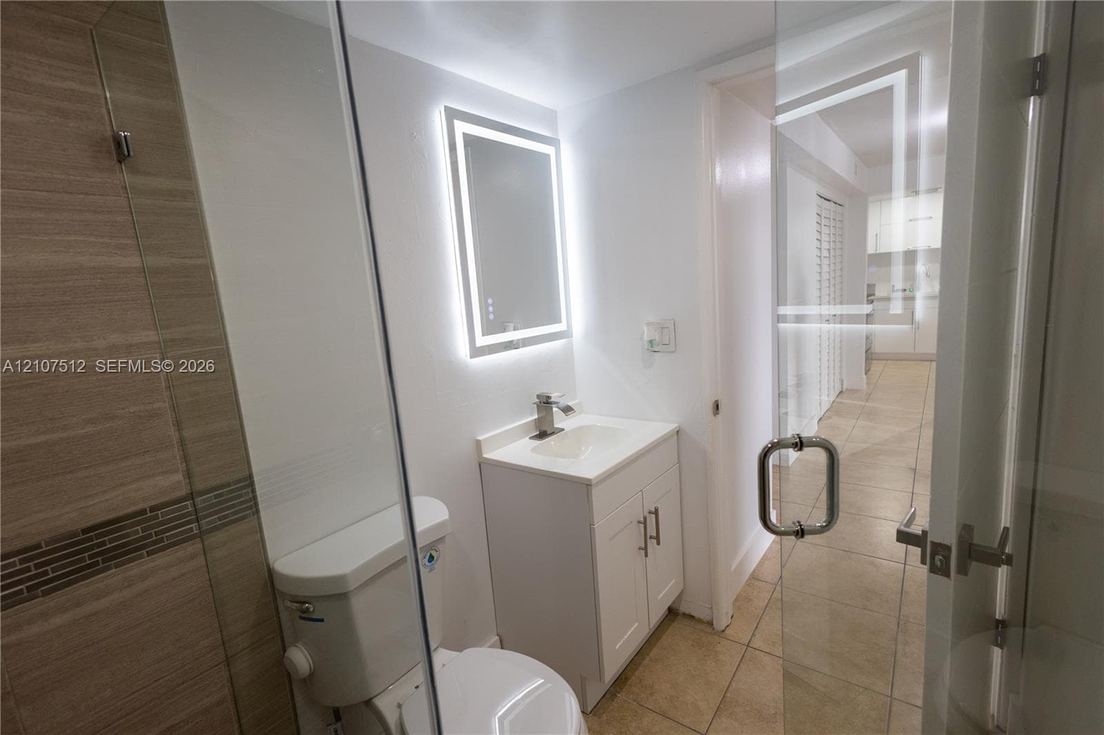 1720 NW N River Dr 302 photo 4