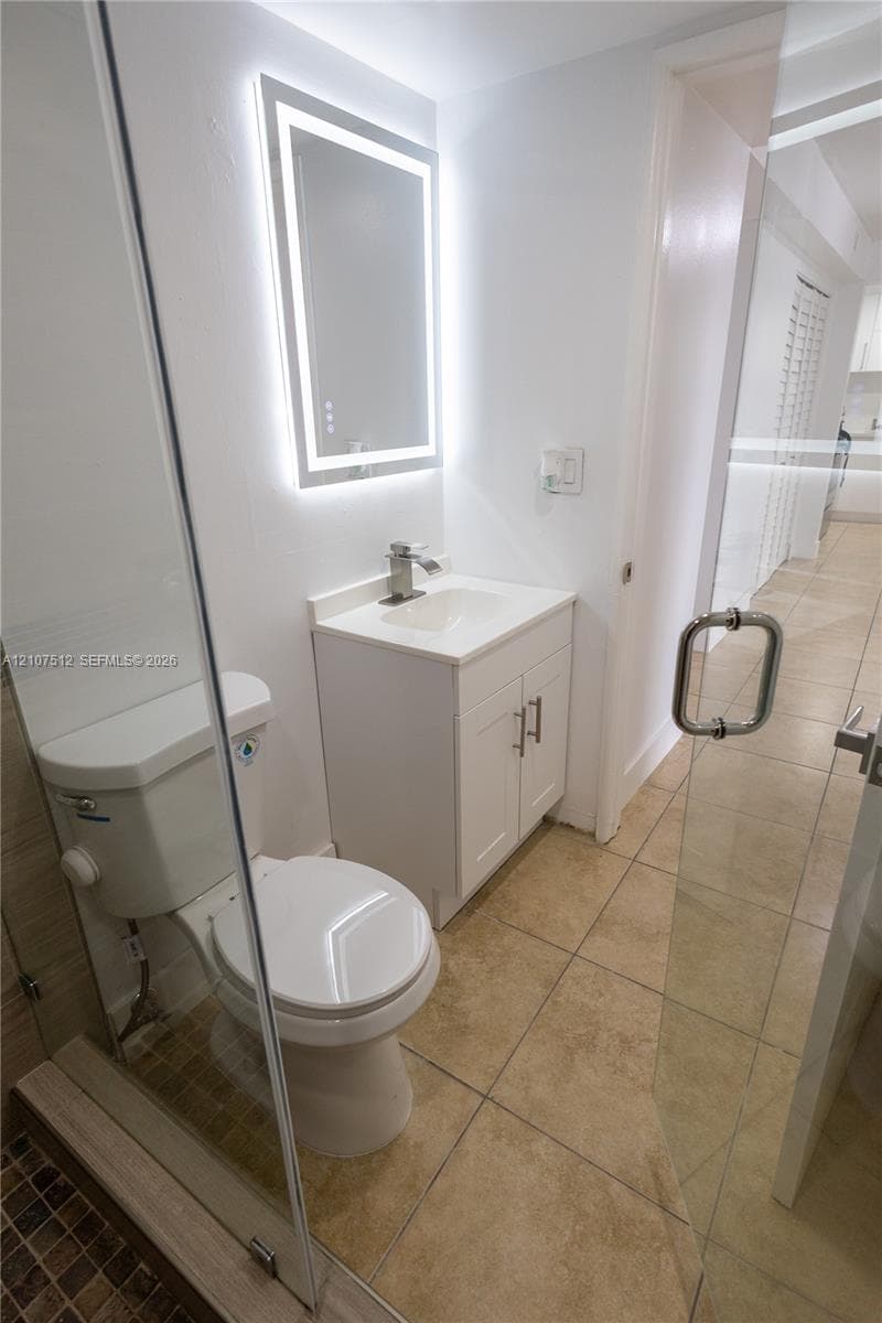 1720 NW N River Dr 302 photo 8