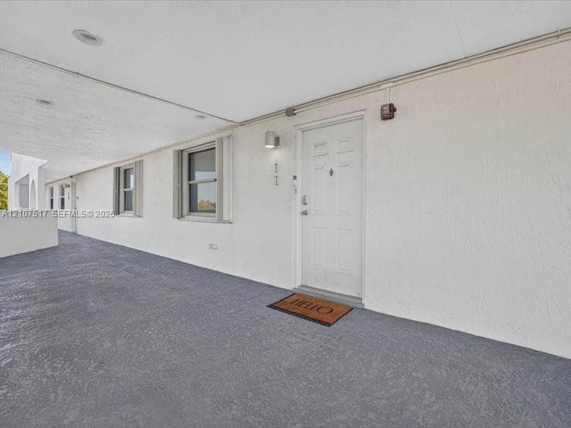 16531 NE 35th Ave 402-11 photo 9