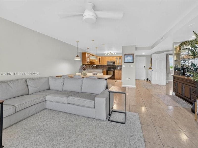 16531 NE 35th Ave 402-11 photo 14