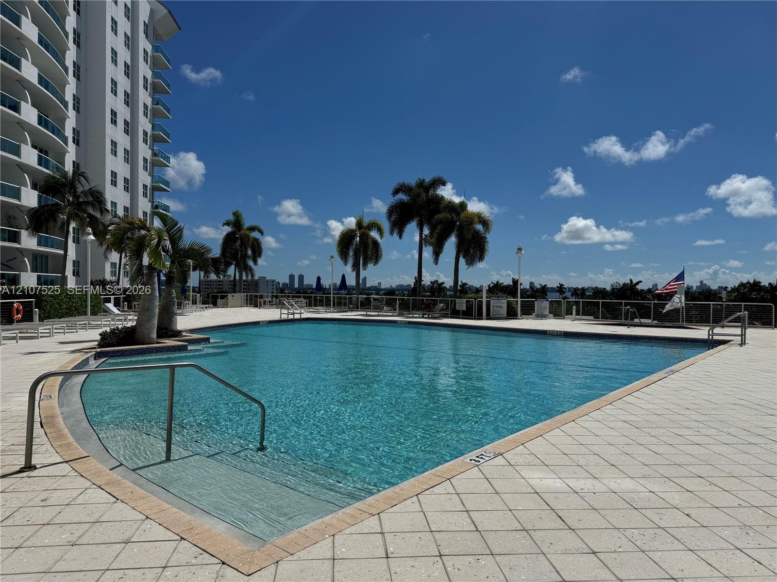 7910 Harbor Island Dr 405 photo 16