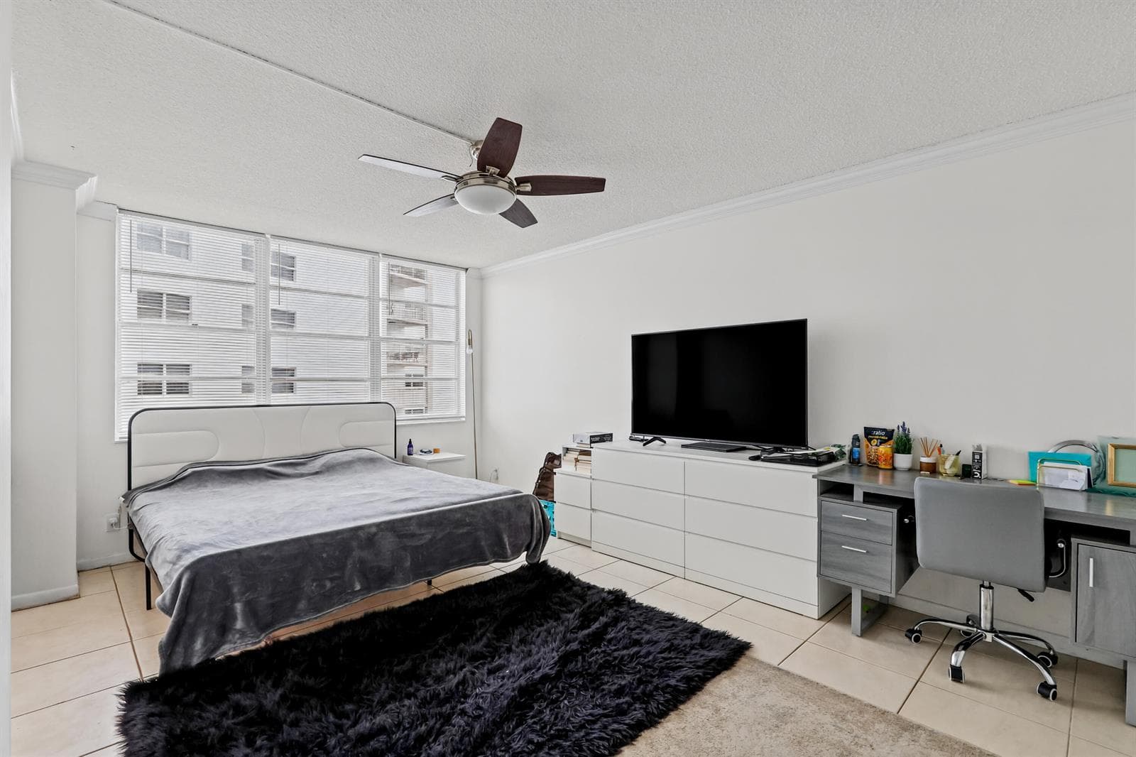 137 Golden Isles Drive 1001 photo 17