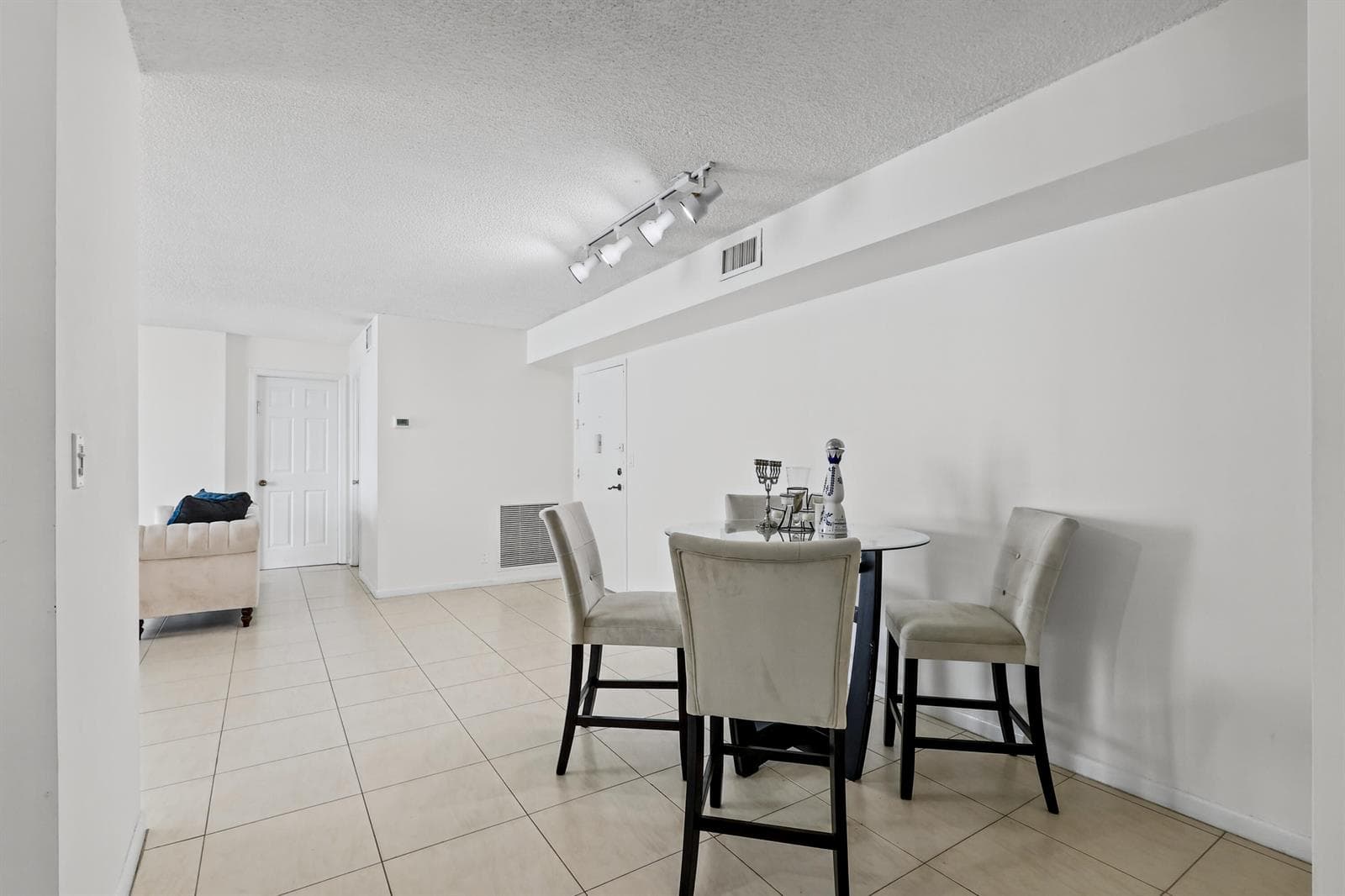 137 Golden Isles Drive 1001 photo 12